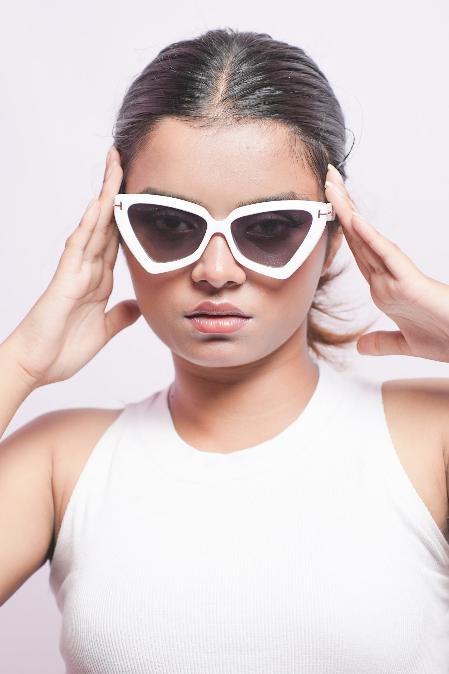 Asymmetric Sunglass